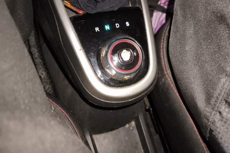 Used CHANGAN Benni E-Star 2021 National Edition Xin Yue Version Lithium-Ion Battery Gear Lever