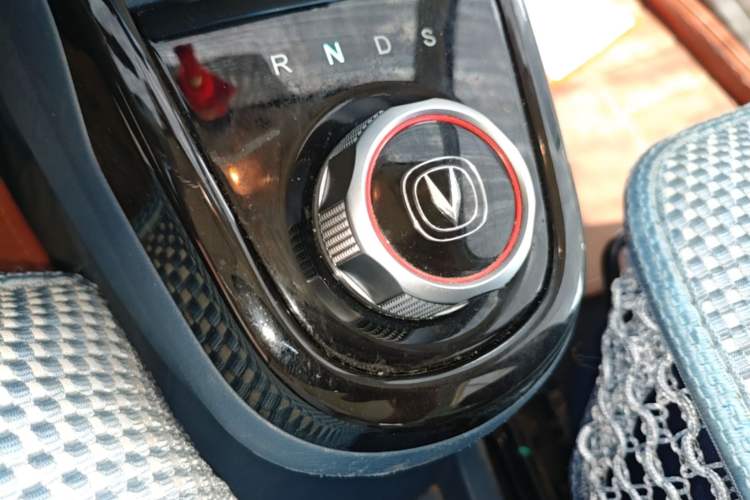 Used CHANGAN Benni E-Star 2021 National Edition Colorful Version Lithium Iron Phosphate (31.86 kWh) Gear Lever