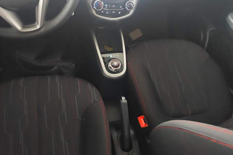 Used CHANGAN Benni E-Star 2021 National Edition Xin Yue Version Lithium-Ion Battery Gear Lever