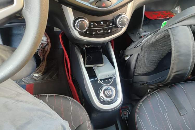 Used CHANGAN Benni E-Star 2021 National Edition Xin Yue Version Lithium-Ion Battery Gear Lever
