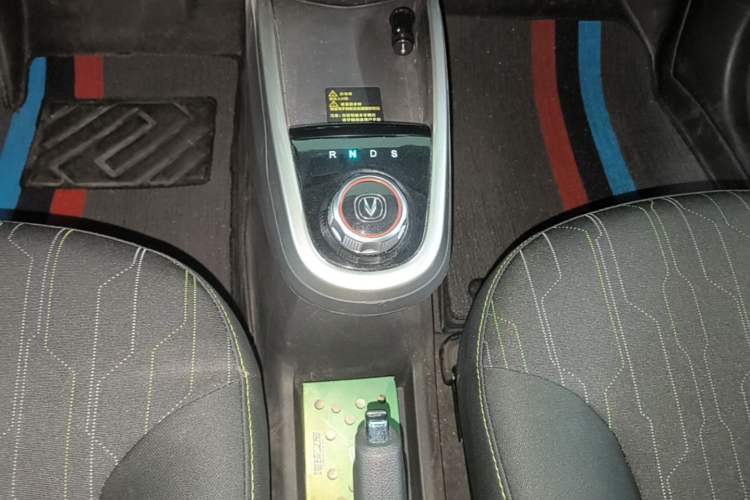Used CHANGAN Benni E-Star 2021 National Edition Xinyue Version (Fast-Charging Edition) Lithium NMC Gear Lever