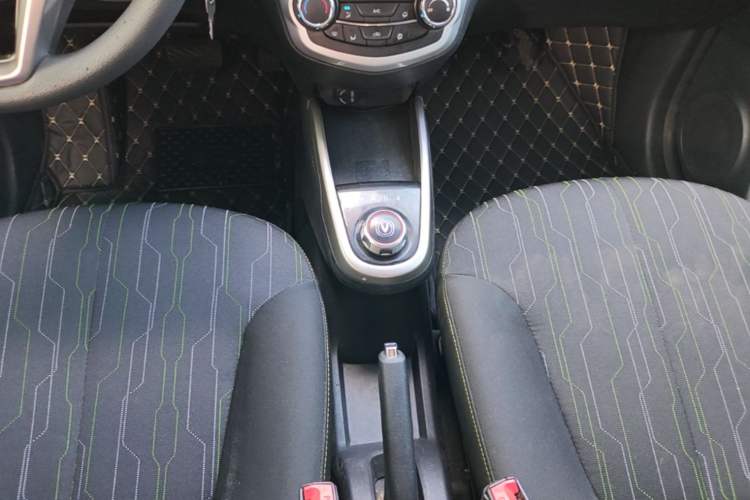 Used CHANGAN Benni E-Star 2021 National Edition Xin Yue Version Lithium Iron Phosphate (31.86 kWh) Gear Lever