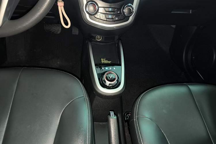 Used CHANGAN Benni E-Star 2021 National Edition Xinyue Version (Fast-Charging Edition) Lithium NMC Gear Lever
