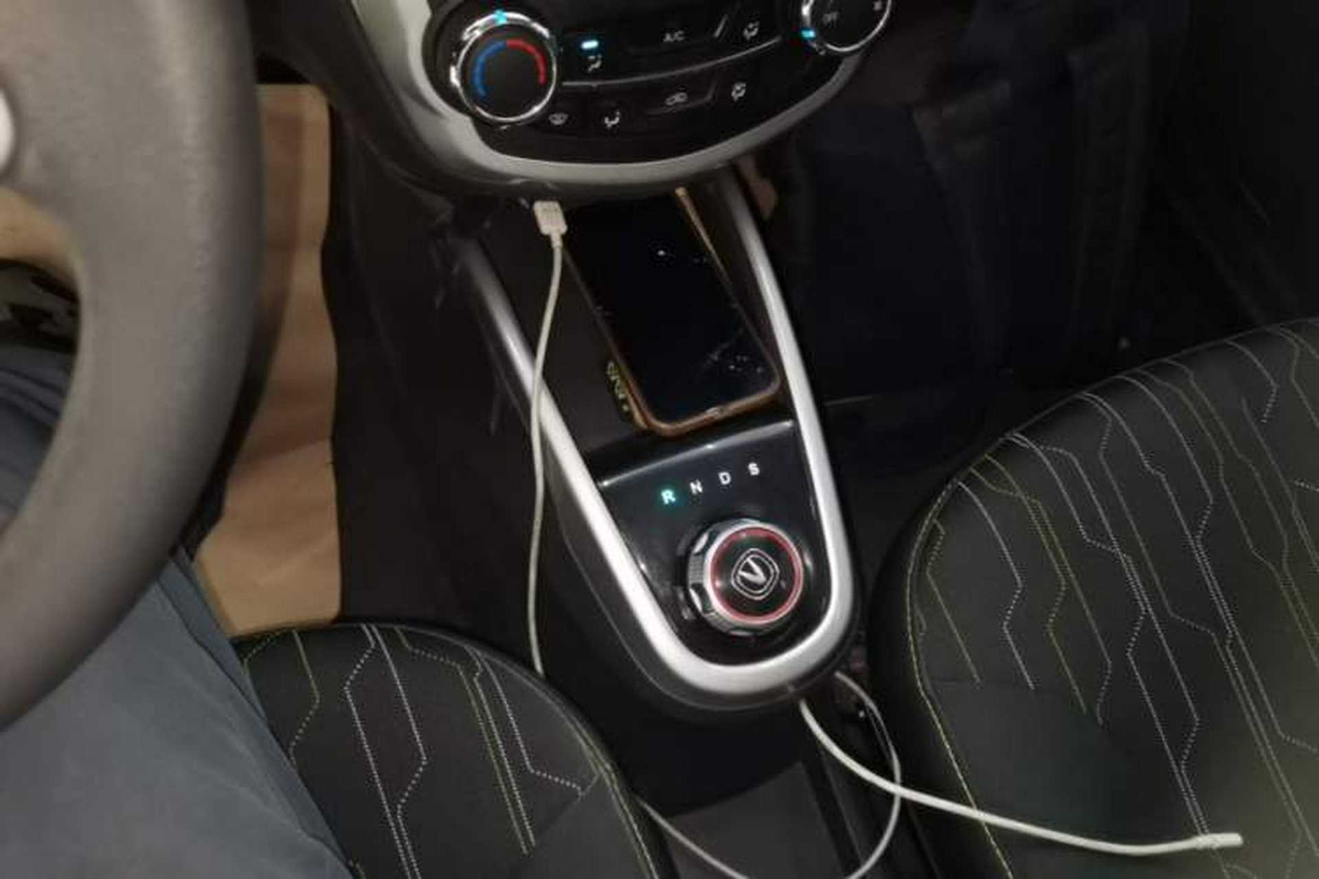 Used CHANGAN Benni E-Star 2021 National Edition Xin Yue Version Lithium-Ion Battery Gear Lever