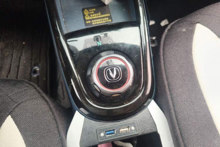 Used CHANGAN Benni E-Star 2021 National Edition XinYi Edition Lithium Iron Phosphate (31.86 kWh) Gear Lever
