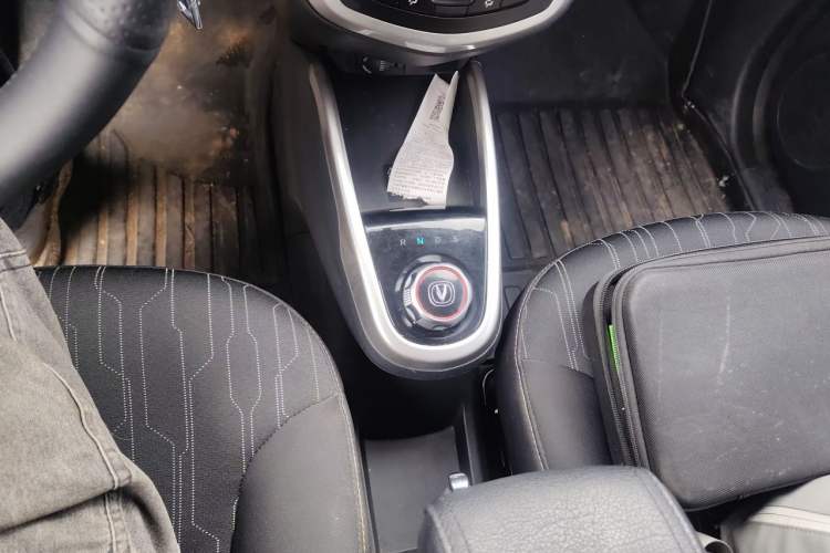 Used CHANGAN Benni E-Star 2021 National Edition Xin Yue Version Lithium Iron Phosphate (31.86 kWh) Gear Lever