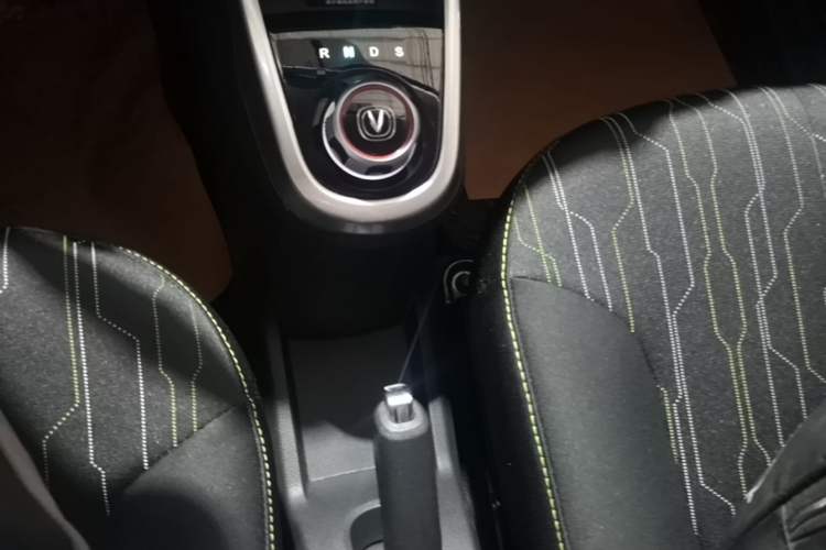 Used CHANGAN Benni E-Star 2021 National Edition Xin Yue Version Lithium Iron Phosphate (31.86 kWh) Gear Lever