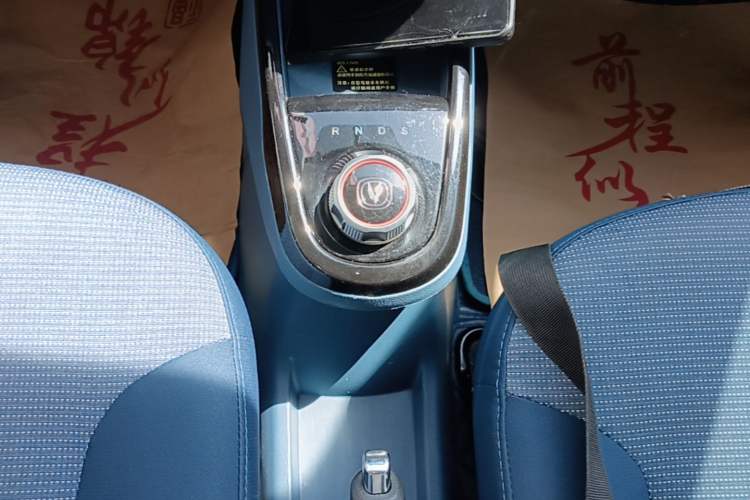 Used CHANGAN Benni E-Star 2021 National Edition XinYi Edition Lithium Iron Phosphate (31.86 kWh) Gear Lever