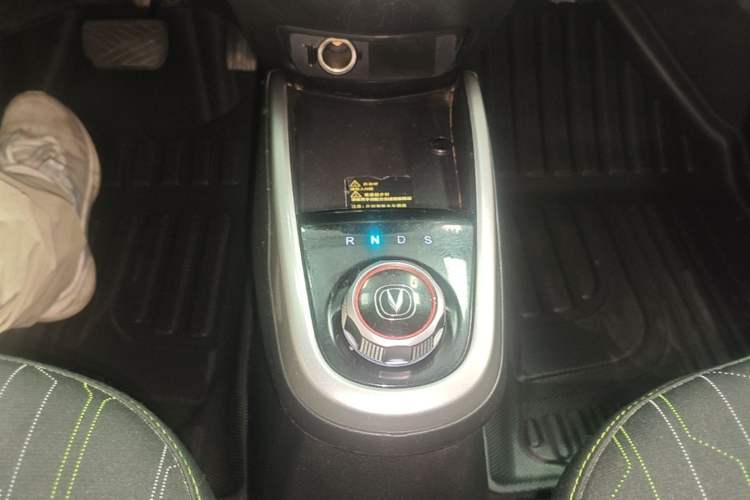 Used CHANGAN Benni E-Star 2021 National Edition Xin Yue Version Lithium Iron Phosphate (31.18 kWh) Gear Lever