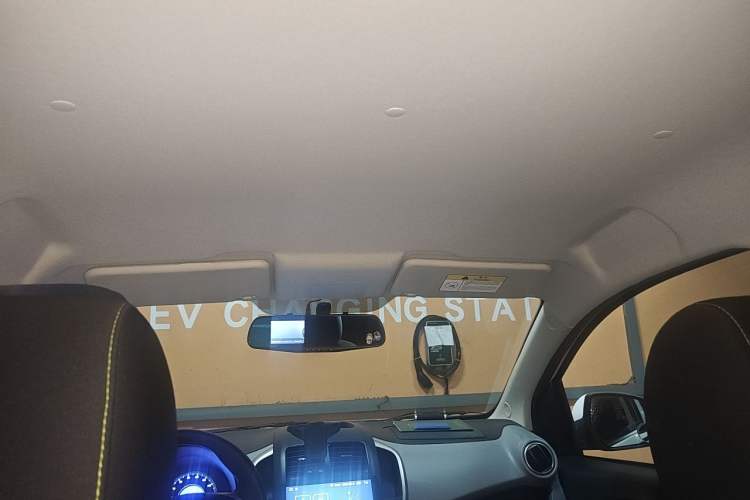 Used CHANGAN Benni E-Star 2021 National Edition Xinyue Version (Fast-Charging Edition) Lithium NMC Headliner