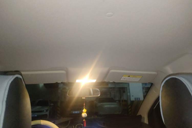 Used CHANGAN Benni E-Star 2021 National Edition Colorful Version Lithium Iron Phosphate (31.18 kWh) Headliner