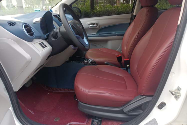 Used CHANGAN Benni E-Star 2021 National Edition Colorful Version Lithium Iron Phosphate (31.86 kWh) Interior 1