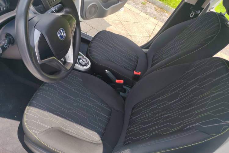 Used CHANGAN Benni E-Star 2021 National Edition Xin Yue Version (Fast-Charging Edition) Lithium Iron Phosphate (31.18 kWh) Interior 1