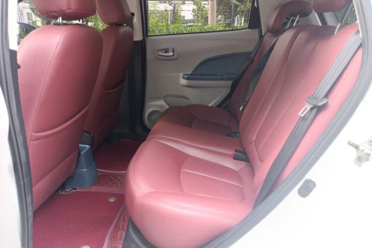 Used CHANGAN Benni E-Star 2021 National Edition Colorful Version Lithium Iron Phosphate (31.86 kWh) Interior 2