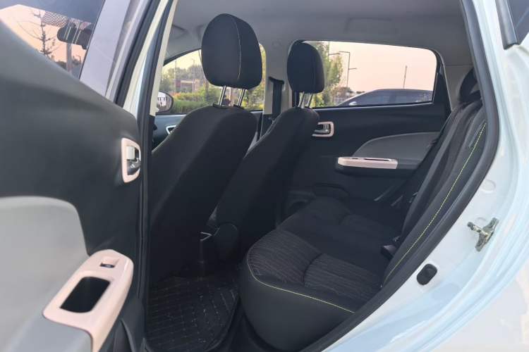 Used CHANGAN Benni E-Star 2021 National Edition Xin Yue Version (Fast-Charging Edition) Lithium Iron Phosphate (31.18 kWh) Interior 3