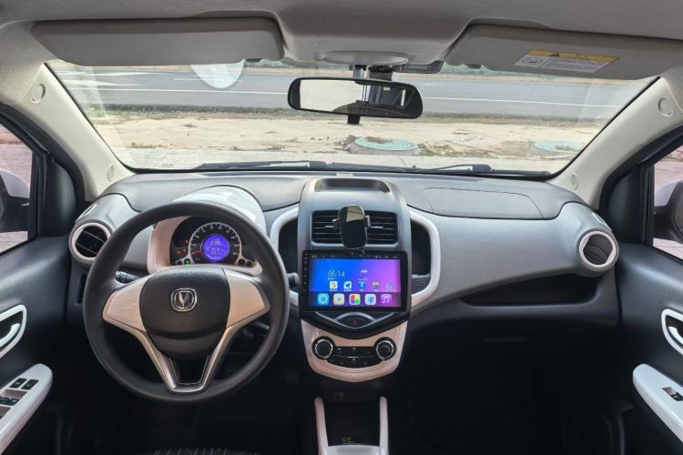 Used CHANGAN Benni E-Star 2021 National Edition Xin Yue Version (Fast-Charging Edition) Lithium Iron Phosphate (31.18 kWh) Interior 4