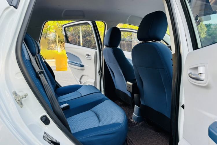 Used CHANGAN Benni E-Star 2021 National Edition Colorful Version Lithium Iron Phosphate (31.86 kWh) Interior 6