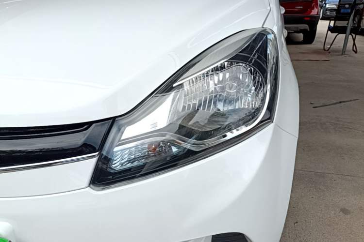 Used CHANGAN Benni E-Star 2021 National Edition Xin Yue Version (Fast-Charging Edition) Lithium Iron Phosphate (31.95 kWh) Left Front Headlight