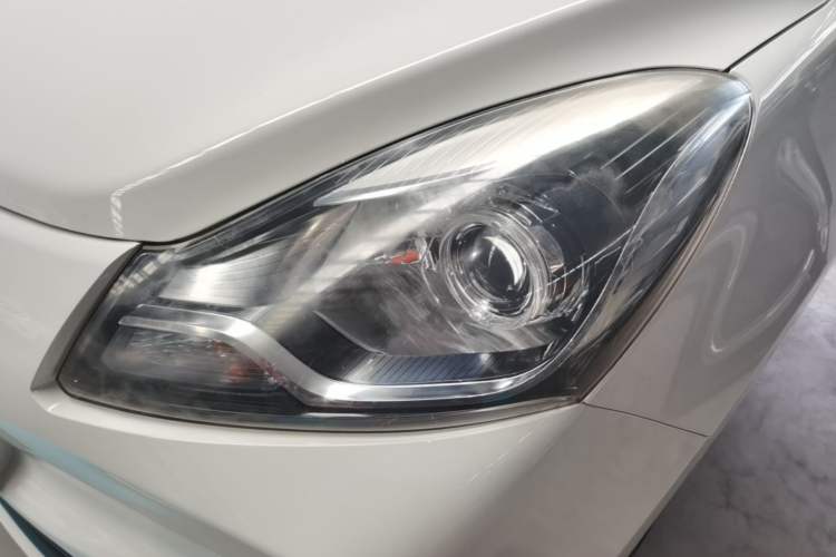 Used CHANGAN Benni E-Star 2021 National Edition Xin Yue Version (Fast-Charging Edition) Lithium Iron Phosphate (31.18 kWh) Left Front Headlight