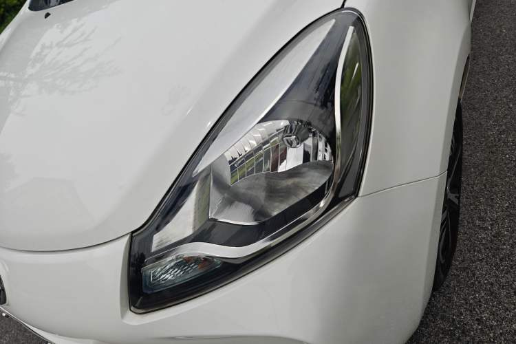 Used CHANGAN Benni E-Star 2021 National Edition Xin Yue Version (Fast-Charging Edition) Lithium Iron Phosphate (31.95 kWh) Left Front Headlight