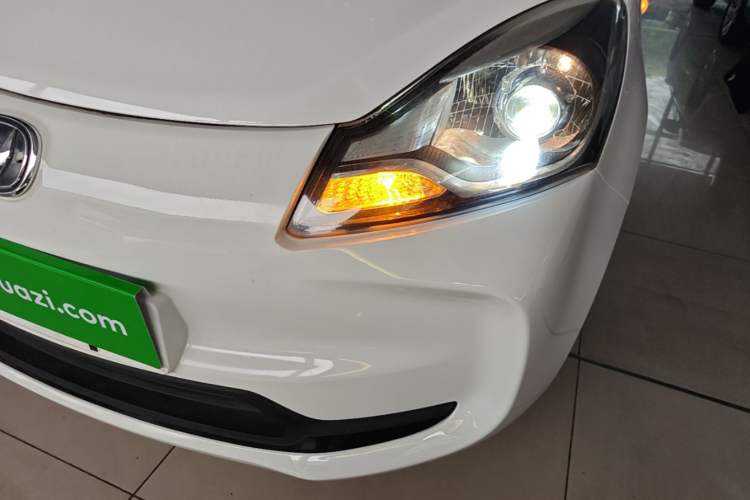 Used CHANGAN Benni E-Star 2021 National Edition Xin Yue Version (Fast-Charging Edition) Lithium Iron Phosphate (31.95 kWh) Left Front Headlight