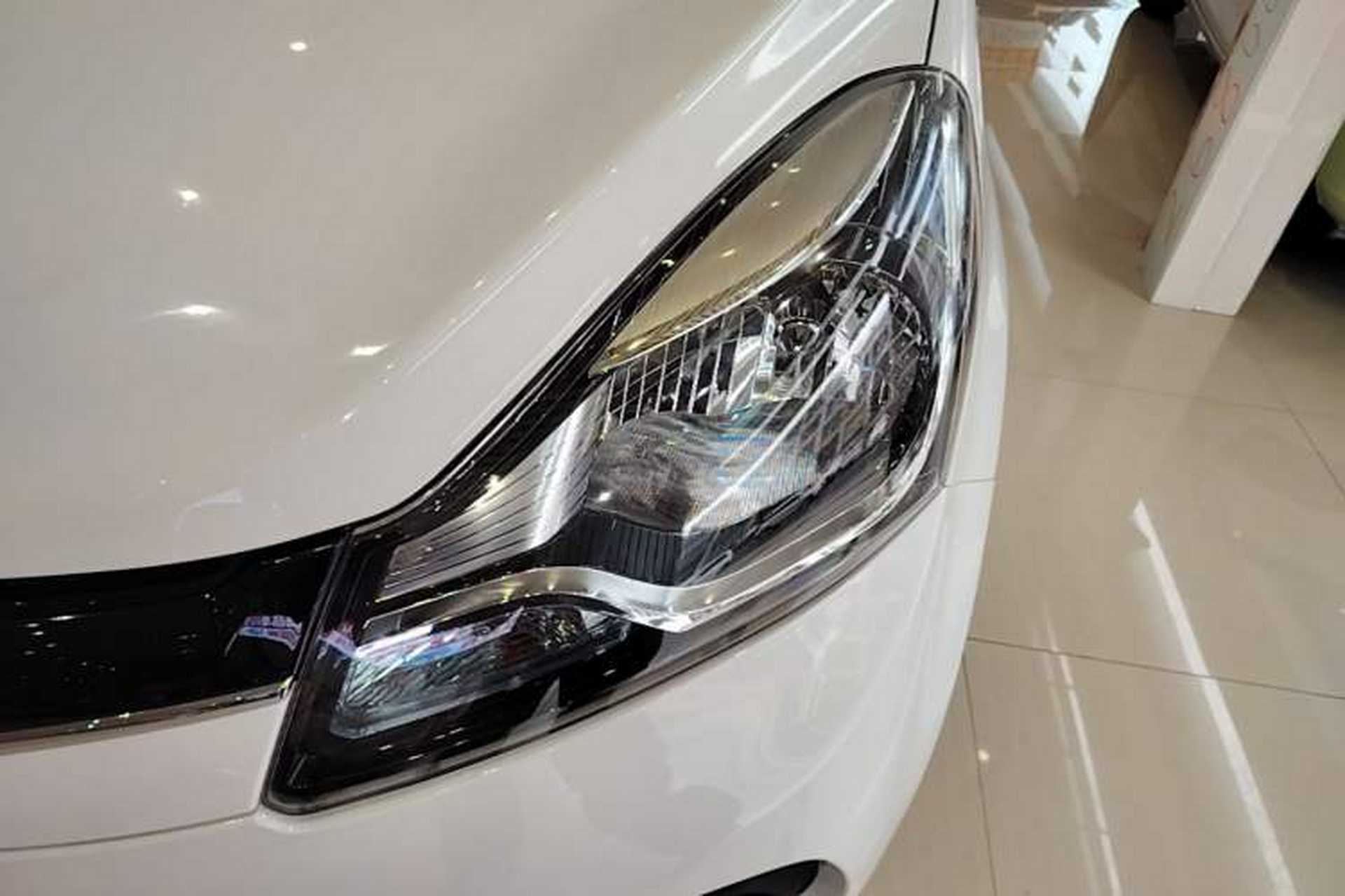 Used CHANGAN Benni E-Star 2021 National Edition Xin Yue Version Lithium-Ion Battery Left Front Headlight