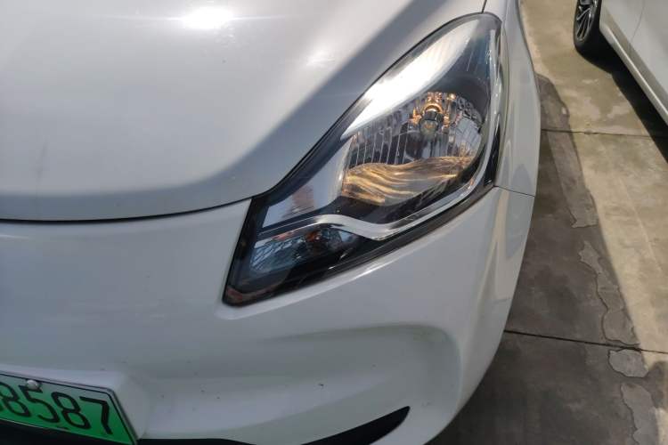 Used CHANGAN Benni E-Star 2021 National Edition Xin Yue Version Lithium Iron Phosphate (31.18 kWh) Left Front Headlight