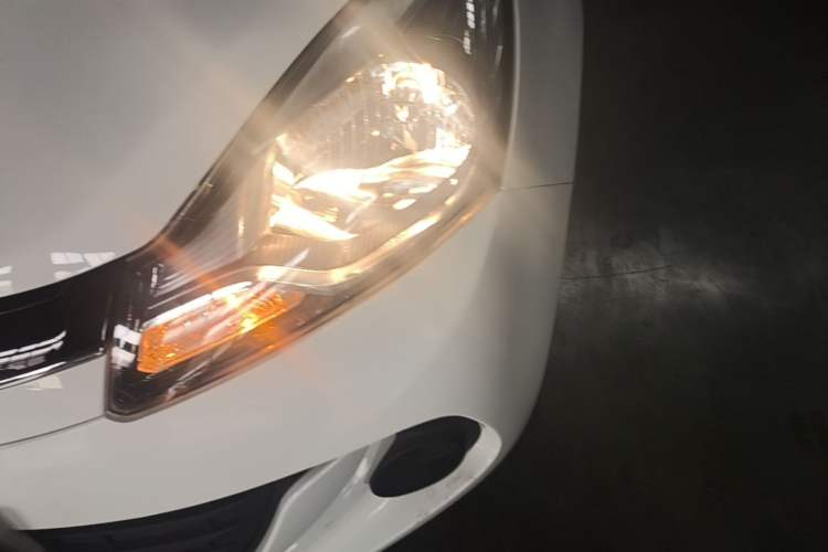 Used CHANGAN Benni E-Star 2021 National Edition Xinyi Edition Lithium-Ion Battery Left Front Headlight