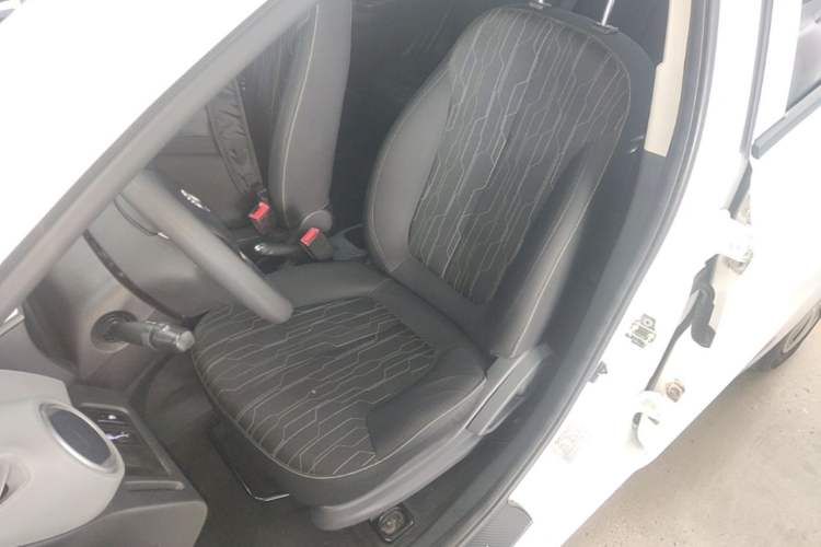 Used CHANGAN Benni E-Star 2021 National Edition Xin Yue Version (Fast-Charging Edition) Lithium Iron Phosphate (31.95 kWh) Left Front Seat