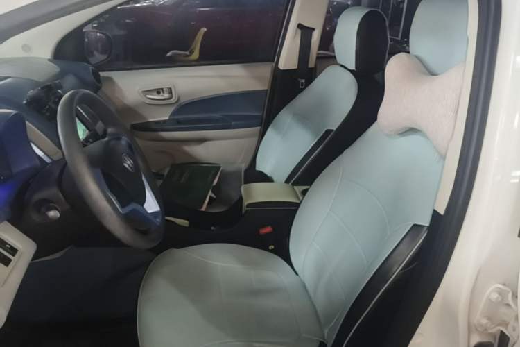 Used CHANGAN Benni E-Star 2021 National Edition Colorful Version Lithium Iron Phosphate (31.18 kWh) Left Front Seat