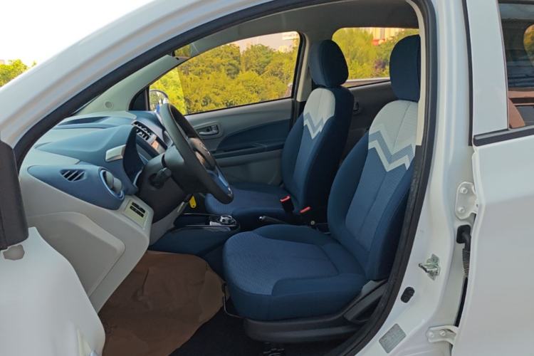 Used CHANGAN Benni E-Star 2021 National Edition Colorful Version Lithium Iron Phosphate (31.95 kWh) Left Front Seat