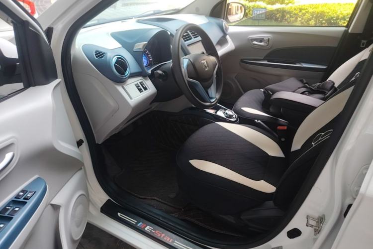 Used CHANGAN Benni E-Star 2021 National Edition Colorful Version Lithium Iron Phosphate (31.86 kWh) Left Front Seat