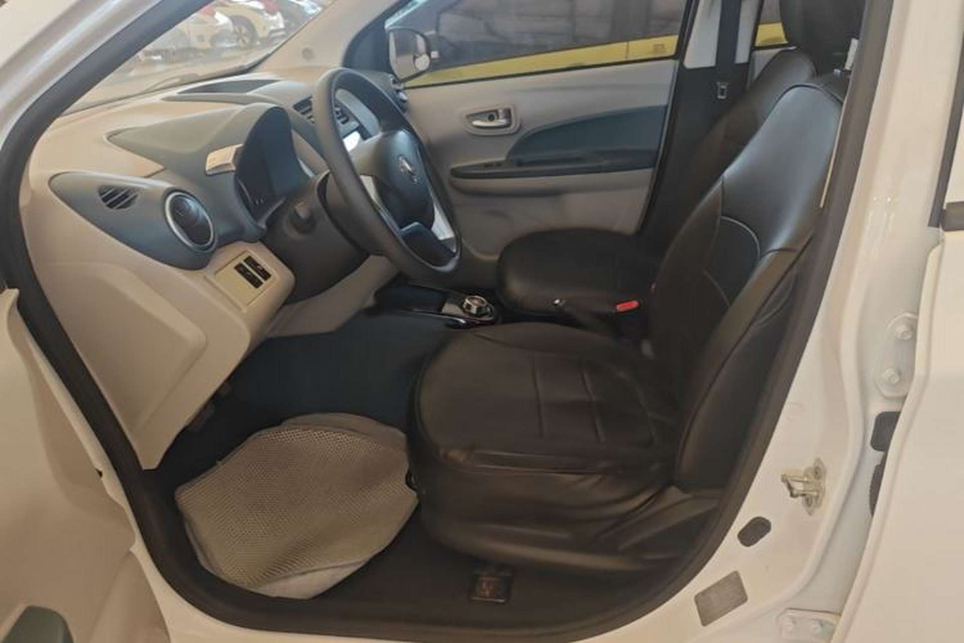 Used CHANGAN Benni E-Star 2021 National Edition Colorful Version Lithium Iron Phosphate (31.18 kWh) Left Front Seat