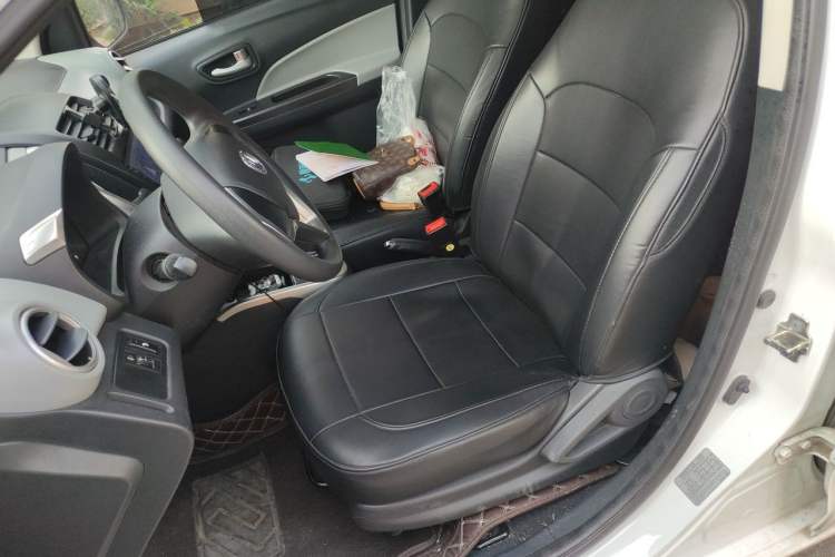 Used CHANGAN Benni E-Star 2021 National Edition Xin Yue Version (Fast-Charging Edition) Lithium Iron Phosphate (31.95 kWh) Left Front Seat