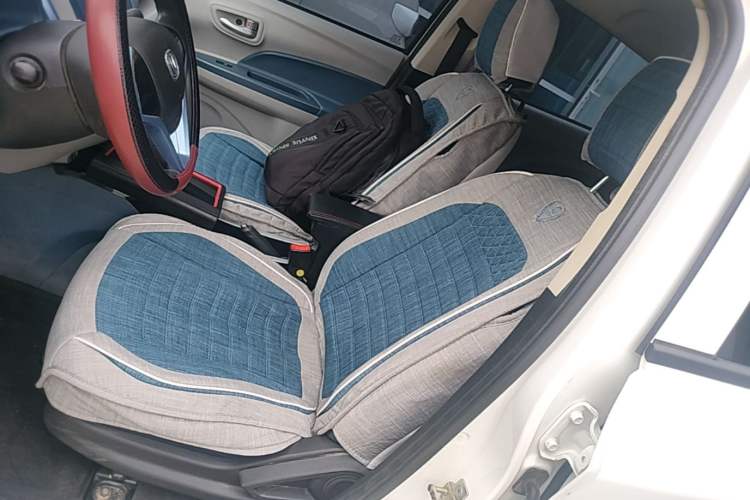 Used CHANGAN Benni E-Star 2021 National Edition Colorful Version Lithium Iron Phosphate (31.18 kWh) Left Front Seat