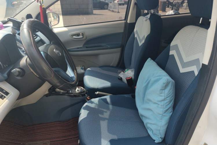 Used CHANGAN Benni E-Star 2021 National Edition Colorful Version Lithium Iron Phosphate (31.18 kWh) Left Front Seat