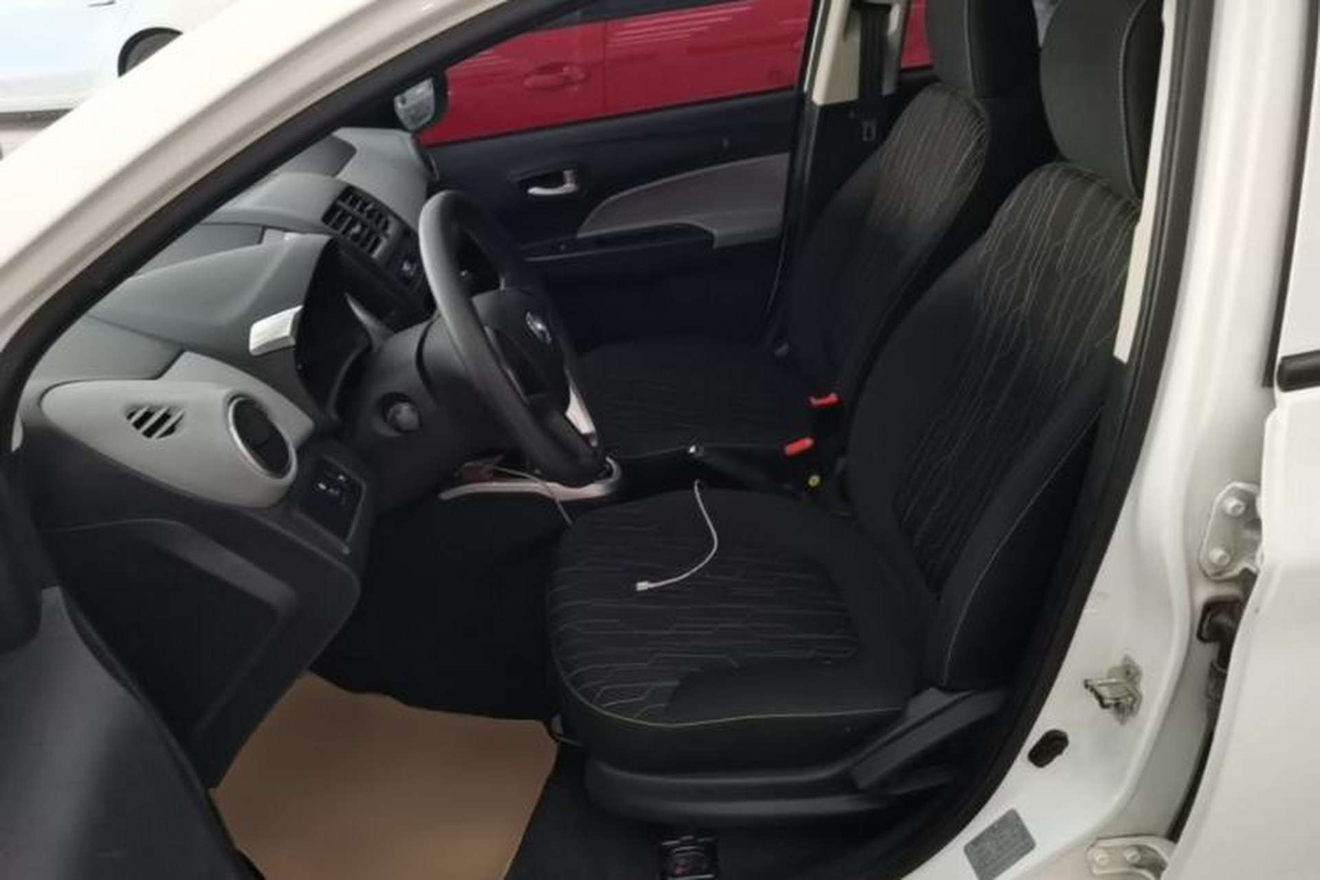 Used CHANGAN Benni E-Star 2021 National Edition Xin Yue Version Lithium-Ion Battery Left Front Seat
