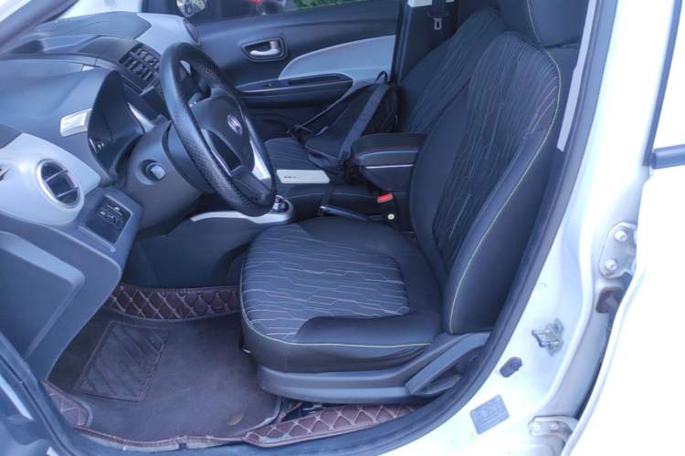 Used CHANGAN Benni E-Star 2021 National Edition Xinyi Version (Fast-Charging Edition) Lithium Iron Phosphate (31.95 kWh) Left Front Seat