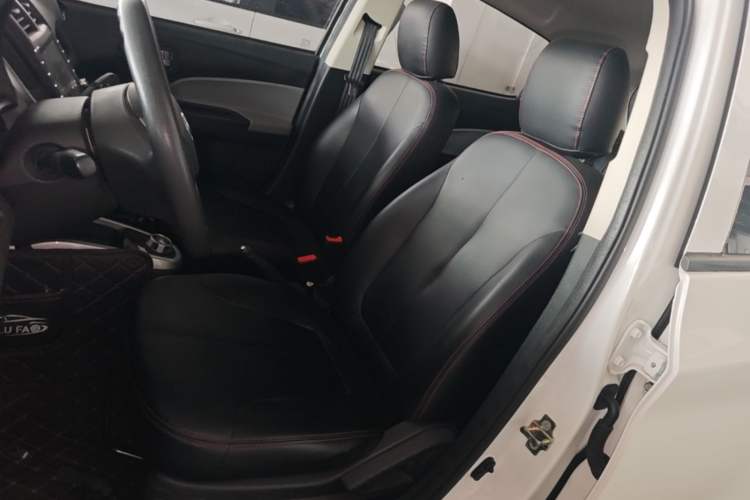 Used CHANGAN Benni E-Star 2021 National Edition Xin Yue Version (Fast-Charging Edition) Lithium Iron Phosphate (31.18 kWh) Left Front Seat