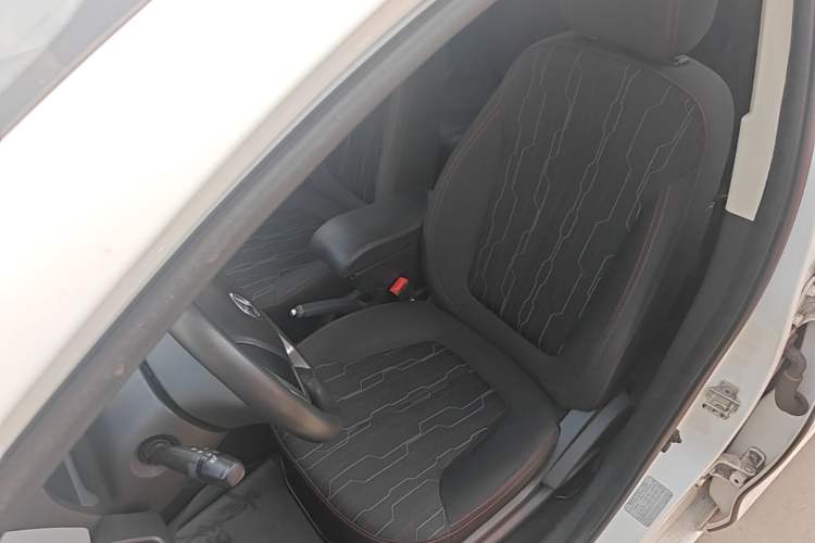 Used CHANGAN Benni E-Star 2021 National Edition Xinyue Version (Fast-Charging Edition) Lithium NMC Left Front Seat