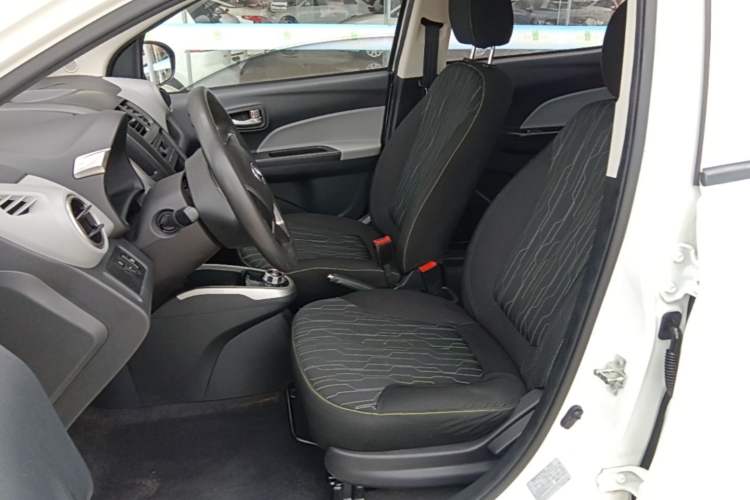 Used CHANGAN Benni E-Star 2021 National Edition Xin Yue Version (Fast-Charging Edition) Lithium Iron Phosphate (31.18 kWh) Left Front Seat