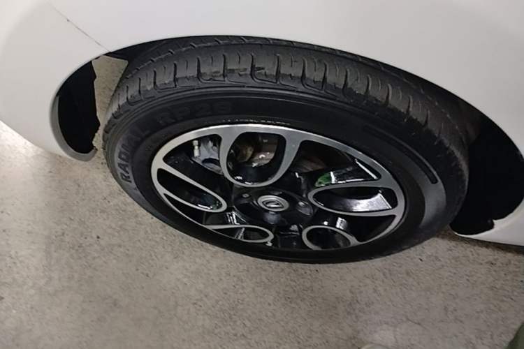 Used CHANGAN Benni E-Star 2021 National Edition Colorful Version Lithium Iron Phosphate (31.18 kWh) Left Front Wheel Hub
