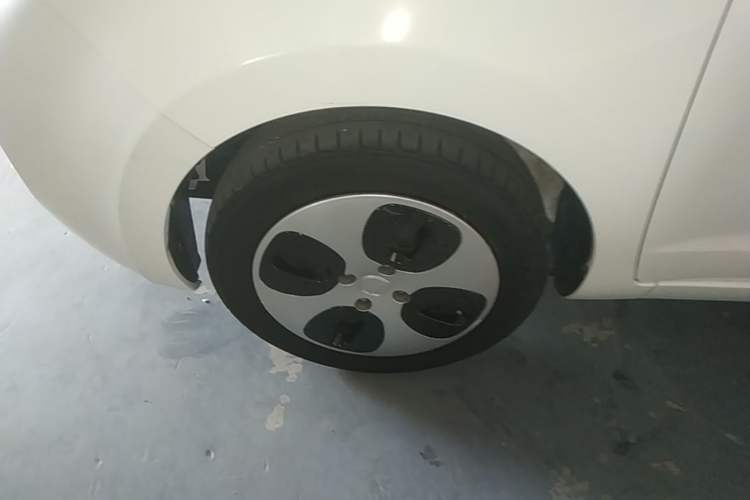 Used CHANGAN Benni E-Star 2021 National Edition Xinyue Version (Fast-Charging Edition) Lithium NMC Left Front Wheel Hub