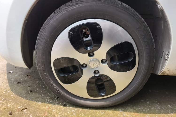 Used CHANGAN Benni E-Star 2021 National Edition Xin Yue Version (Fast-Charging Edition) Lithium Iron Phosphate (31.95 kWh) Left Front Wheel Hub