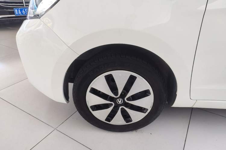 Used CHANGAN Benni E-Star 2021 National Edition Xin Yue Version (Fast-Charging Edition) Lithium Iron Phosphate (31.18 kWh) Left Front Wheel Hub