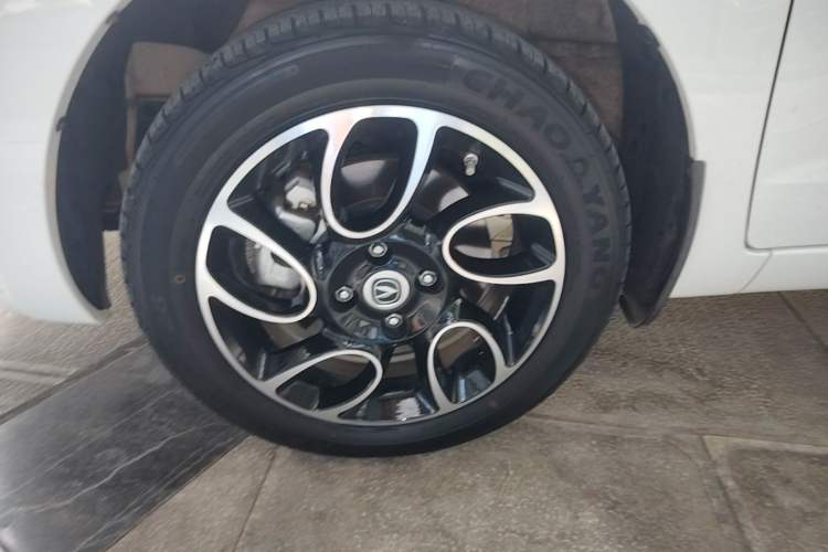 Used CHANGAN Benni E-Star 2021 National Edition Colorful Version Lithium Iron Phosphate (31.86 kWh) Left Front Wheel Hub