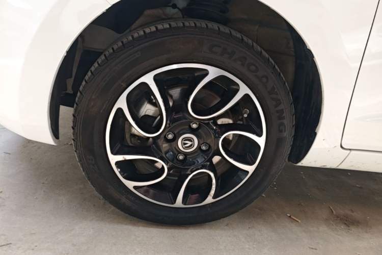 Used CHANGAN Benni E-Star 2021 National Edition Colorful Version Lithium Iron Phosphate (31.86 kWh) Left Front Wheel Hub