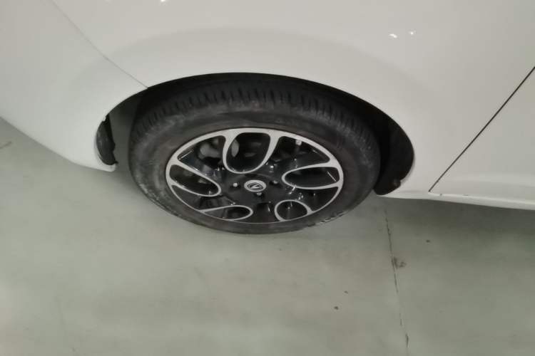 Used CHANGAN Benni E-Star 2021 National Edition Colorful Version Lithium Iron Phosphate (31.86 kWh) Left Front Wheel Hub
