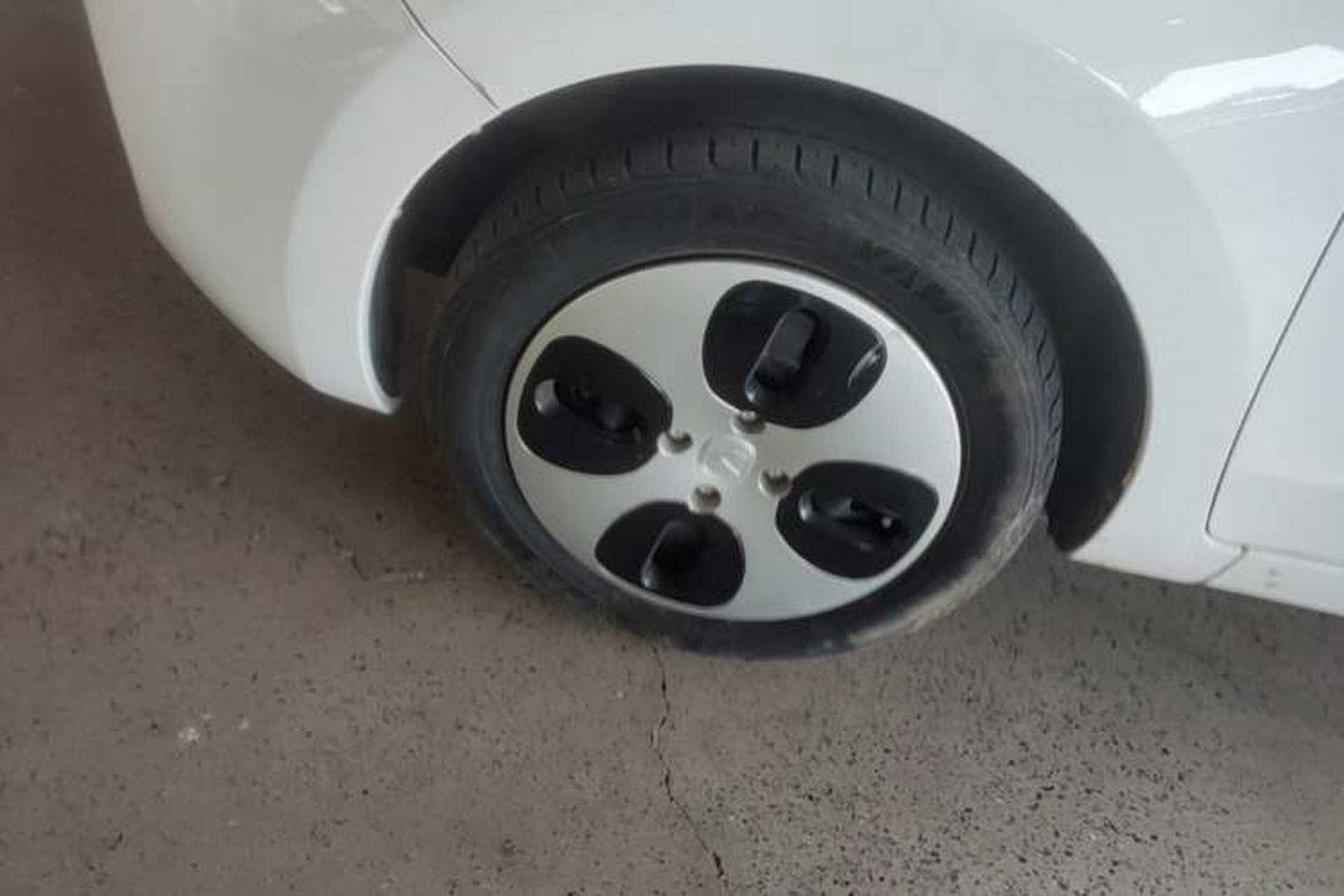 Used CHANGAN Benni E-Star 2021 National Edition Xin Yue Version Lithium Iron Phosphate (31.18 kWh) Left Front Wheel Hub