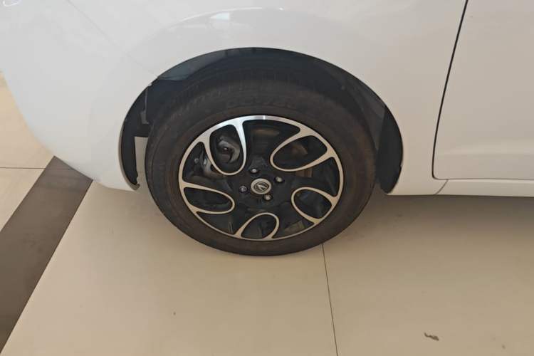 Used CHANGAN Benni E-Star 2021 National Edition Colorful Version Lithium Iron Phosphate (31.18 kWh) Left Front Wheel Hub